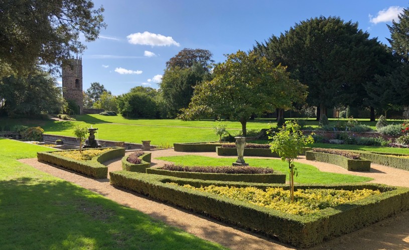 Gardens and rotunda at Goldney House